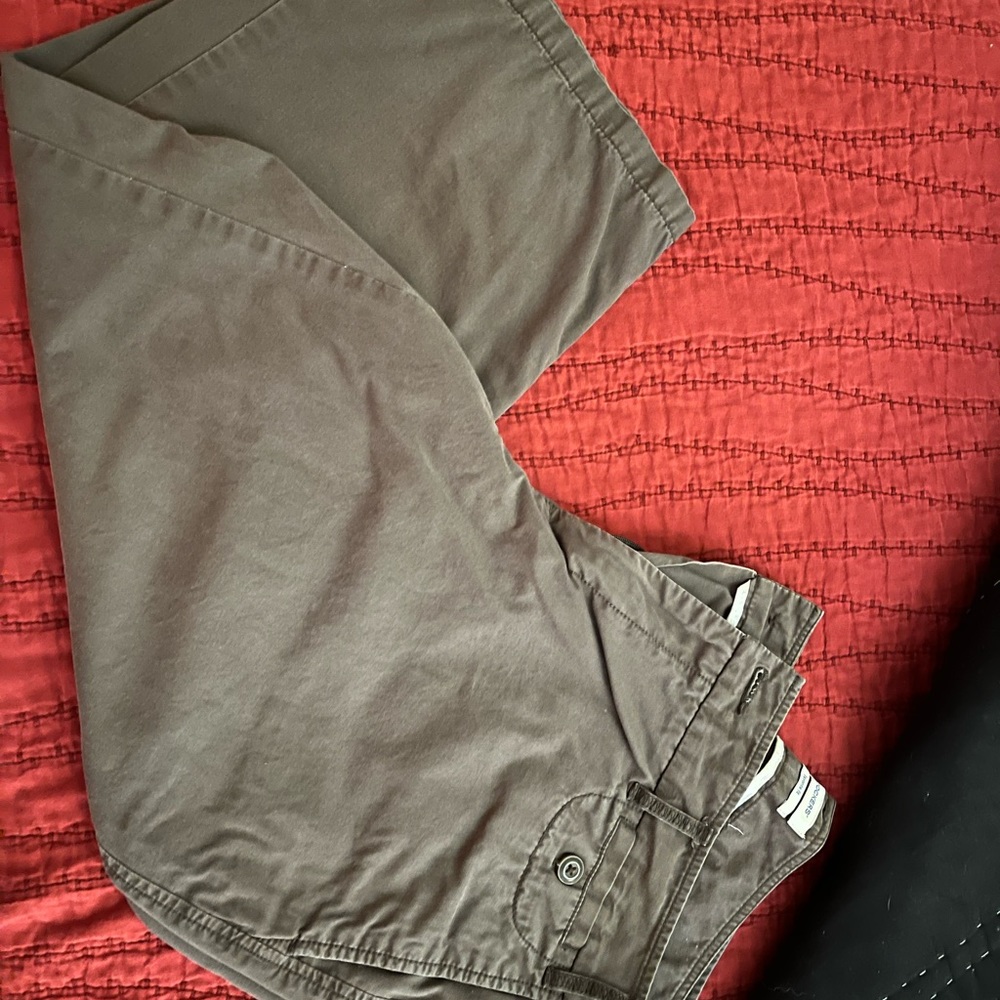 Capri pants